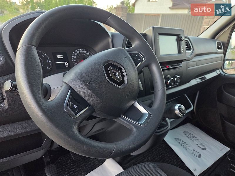 Вантажний фургон Renault Master 2021 в Дубні