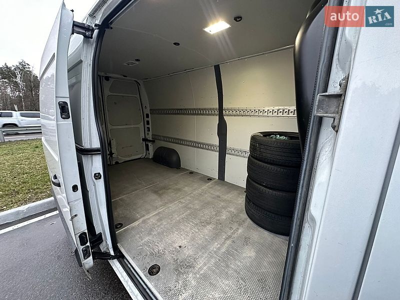 Грузовой фургон Renault Master 2015 в Белой Церкви