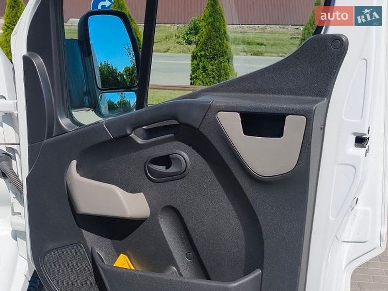 Автовоз Renault Master 2017 в Кам'янець-Подільському