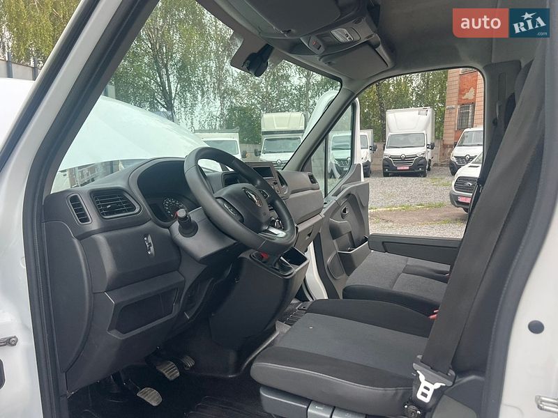 Інші вантажівки Renault Master 2023 в Рівному