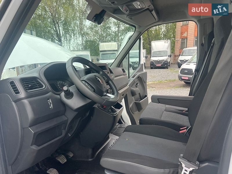 Інші вантажівки Renault Master 2023 в Рівному