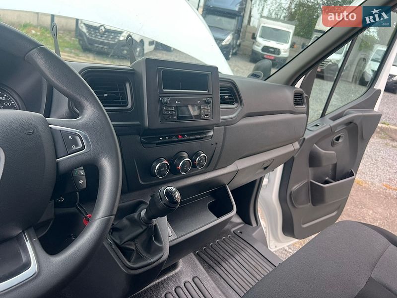 Інші вантажівки Renault Master 2023 в Рівному