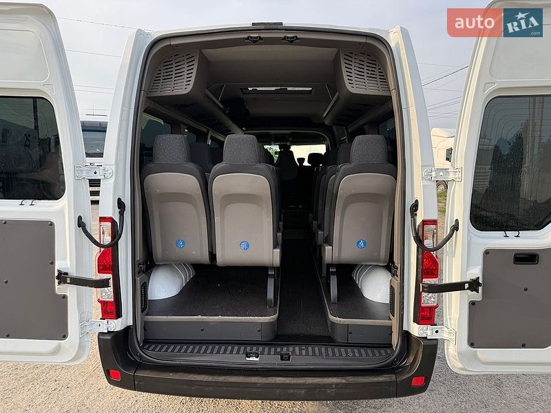 Мінівен Renault Master 2017 в Львові
