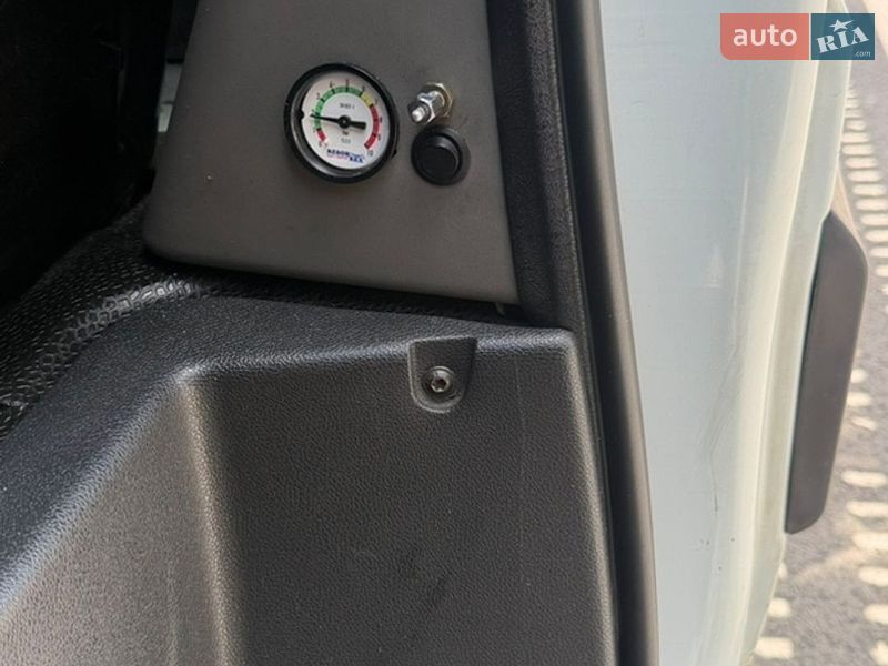 Грузовой фургон Renault Master 2015 в Луцке