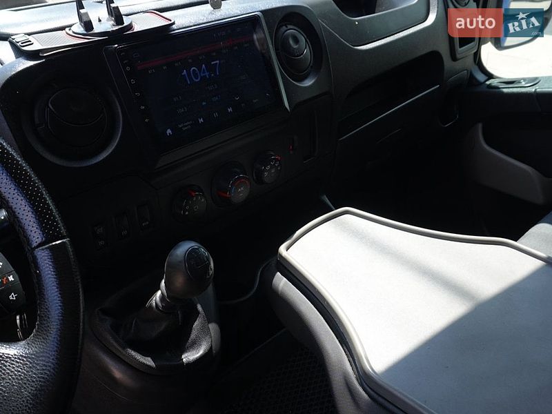 Другие грузовики Renault Master 2018 в Львове