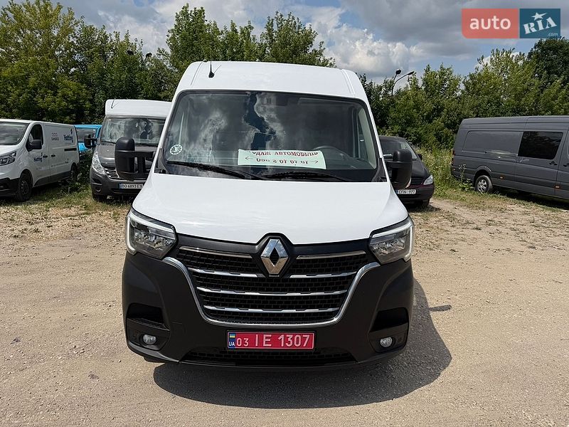 Вантажний фургон Renault Master 2022 в Тернополі