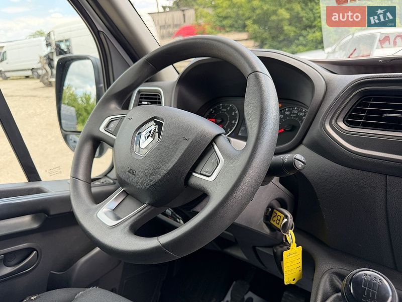 Вантажний фургон Renault Master 2022 в Тернополі