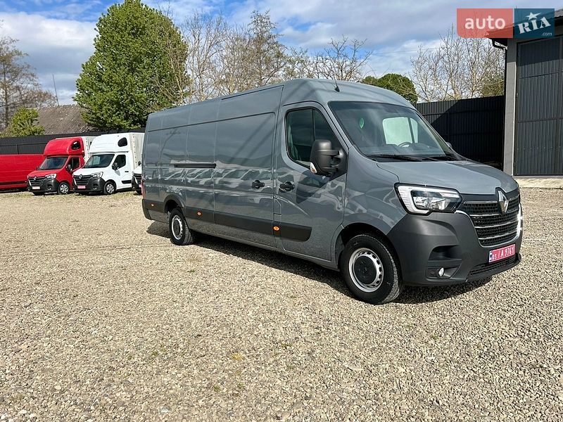 Грузовой фургон Renault Master 2022 в Хусте