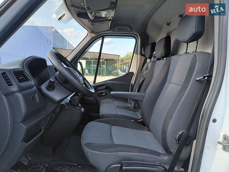 Вантажний фургон Renault Master 2020 в Івано-Франківську