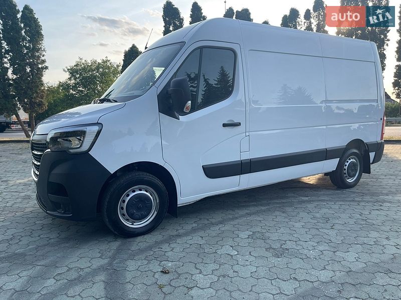 Вантажний фургон Renault Master 2023 в Дубні