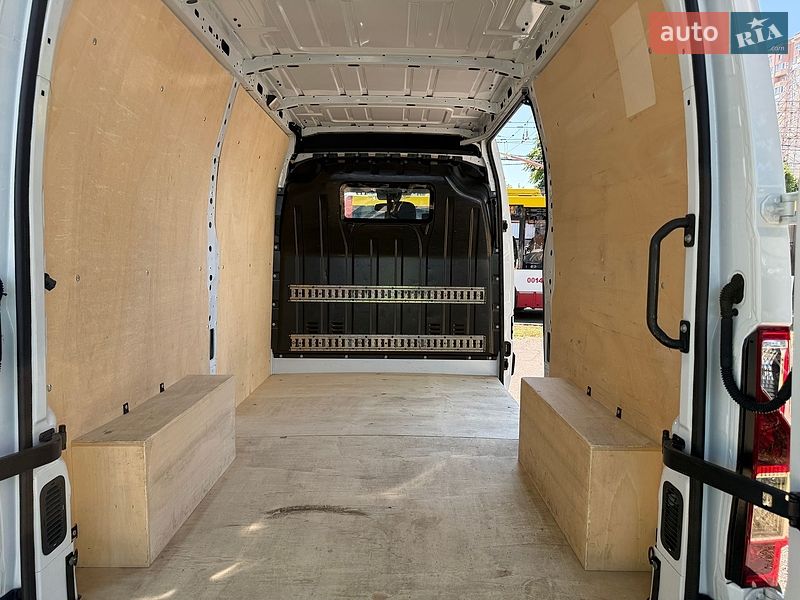 Вантажний фургон Renault Master 2023 в Одесі
