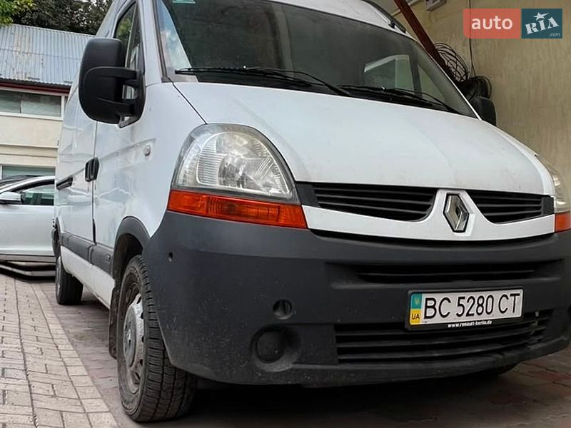 Грузовой фургон Renault Master 2008 в Львове