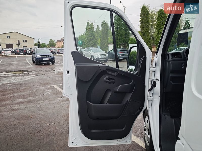 Грузовой фургон Renault Master 2021 в Дубно