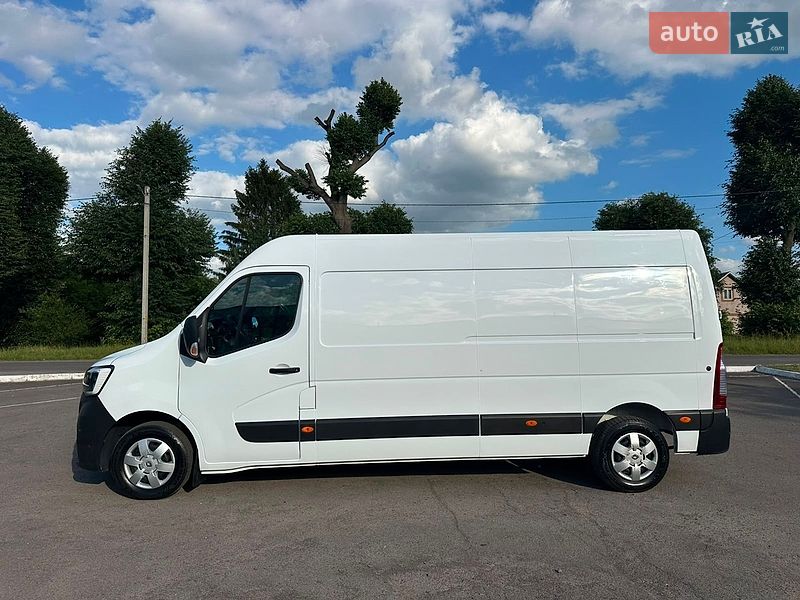 Вантажний фургон Renault Master 2022 в Радивиліві