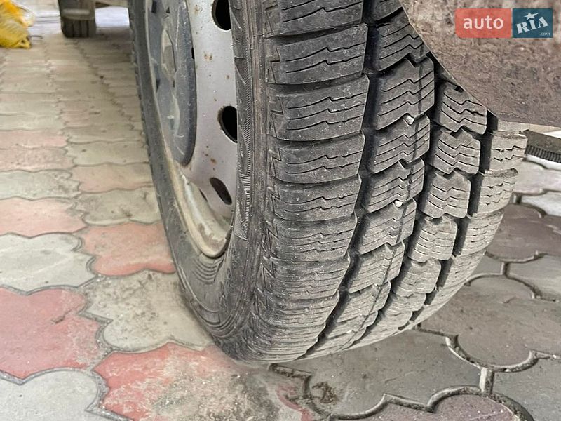 Грузовой фургон Renault Master 2008 в Львове
