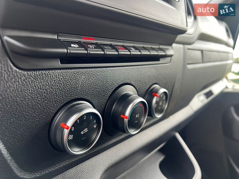 Грузовой фургон Renault Master 2020 в Луцке