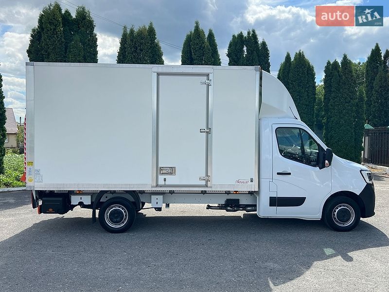 Грузовой фургон Renault Master 2023 в Дубно