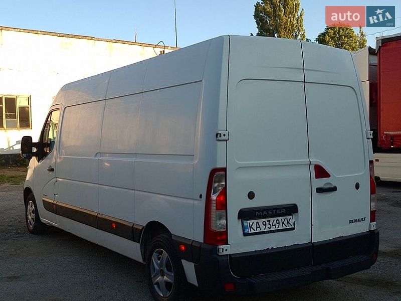 Вантажний фургон Renault Master 2012 в Кам'янець-Подільському