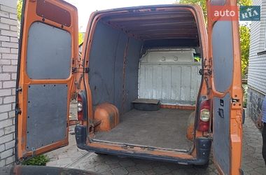 Вантажний фургон Renault Master 2006 в Житомирі