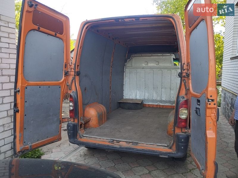 Вантажний фургон Renault Master 2006 в Житомирі