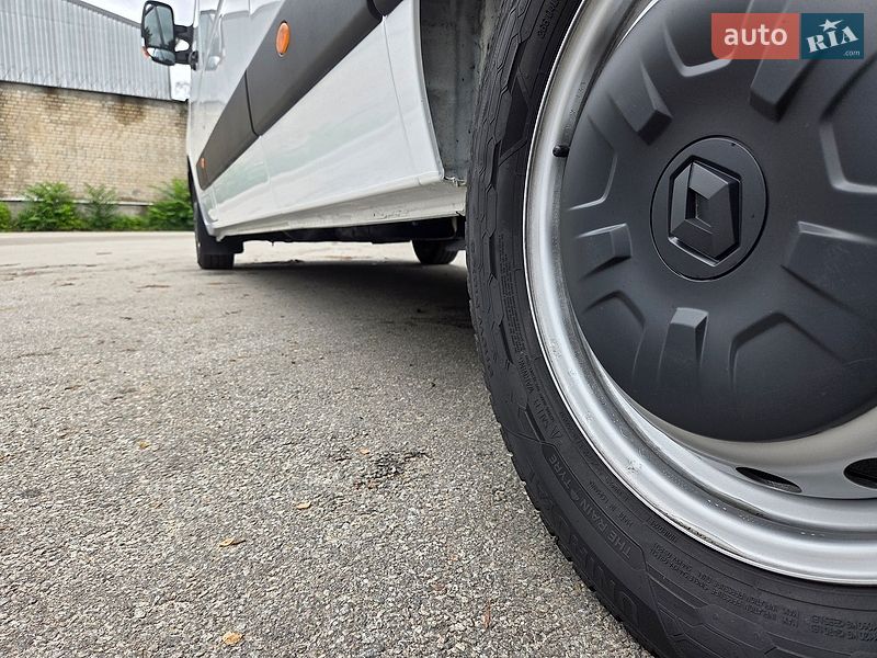 Грузовой фургон Renault Master 2022 в Днепре