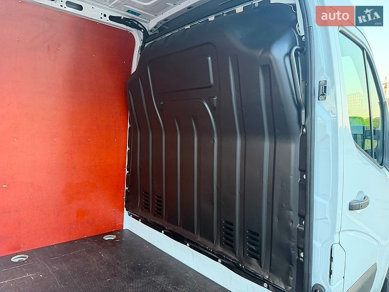 Грузовой фургон Renault Master 2022 в Днепре
