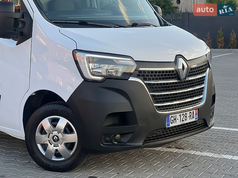 Вантажний фургон Renault Master 2022 в Дубні