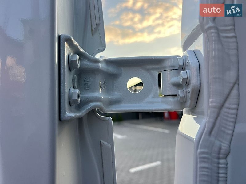 Вантажний фургон Renault Master 2022 в Дубні