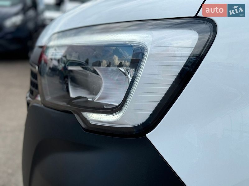 Грузовой фургон Renault Master 2021 в Киеве
