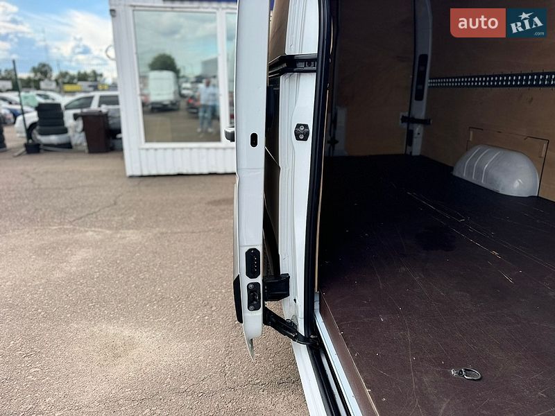 Грузовой фургон Renault Master 2021 в Киеве