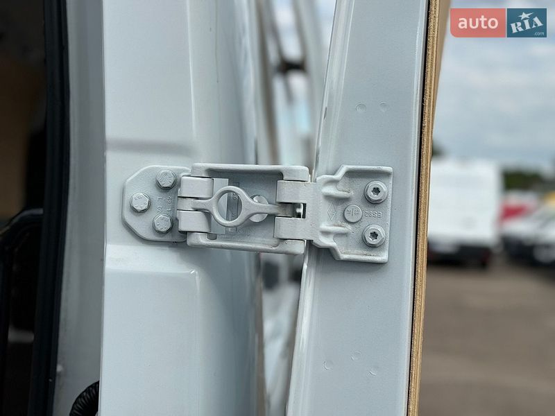 Грузовой фургон Renault Master 2021 в Киеве