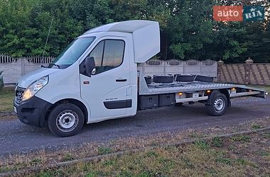 Евакуатор Renault Master 2015 в Радивиліві