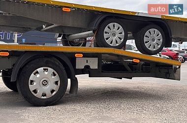 Евакуатор Renault Master 2017 в Львові