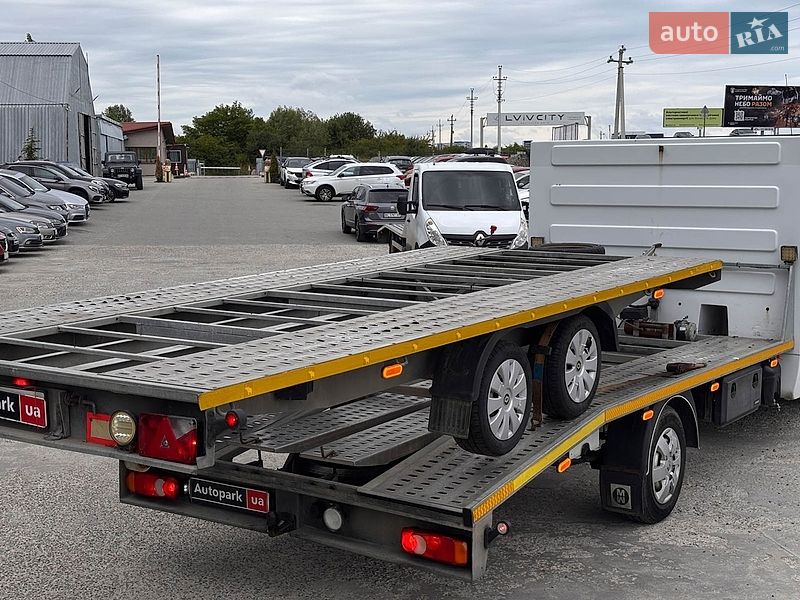 Евакуатор Renault Master 2017 в Львові