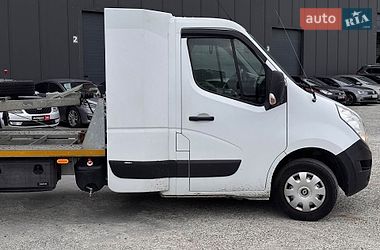 Евакуатор Renault Master 2017 в Львові