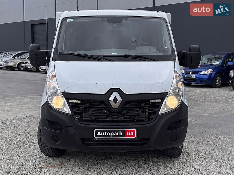 Евакуатор Renault Master 2017 в Львові