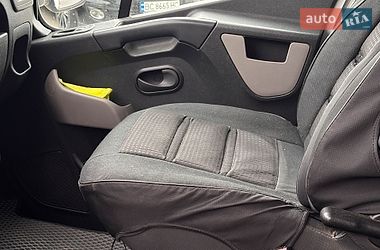 Евакуатор Renault Master 2017 в Львові