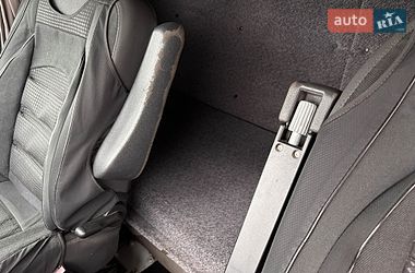 Евакуатор Renault Master 2017 в Львові