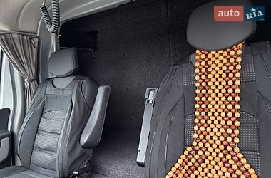 Евакуатор Renault Master 2017 в Львові