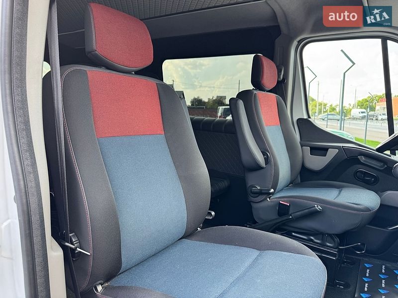 Мінівен Renault Master 2017 в Рівному фото 28 Мінівен Renault Master 2017 в Рівному