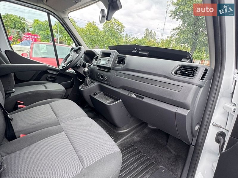 Грузовой фургон Renault Master 2022 в Киеве