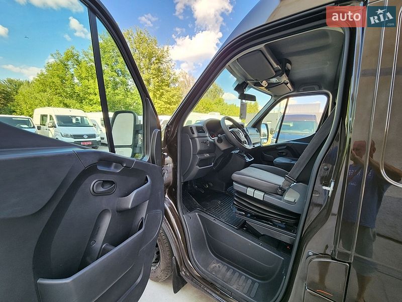 Вантажний фургон Renault Master 2020 в Дубні