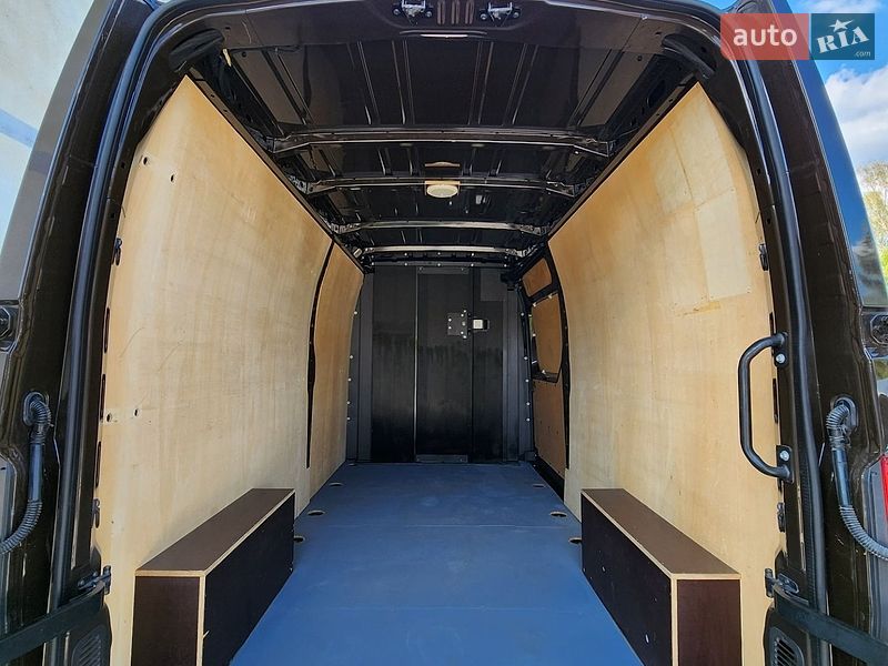 Вантажний фургон Renault Master 2020 в Дубні