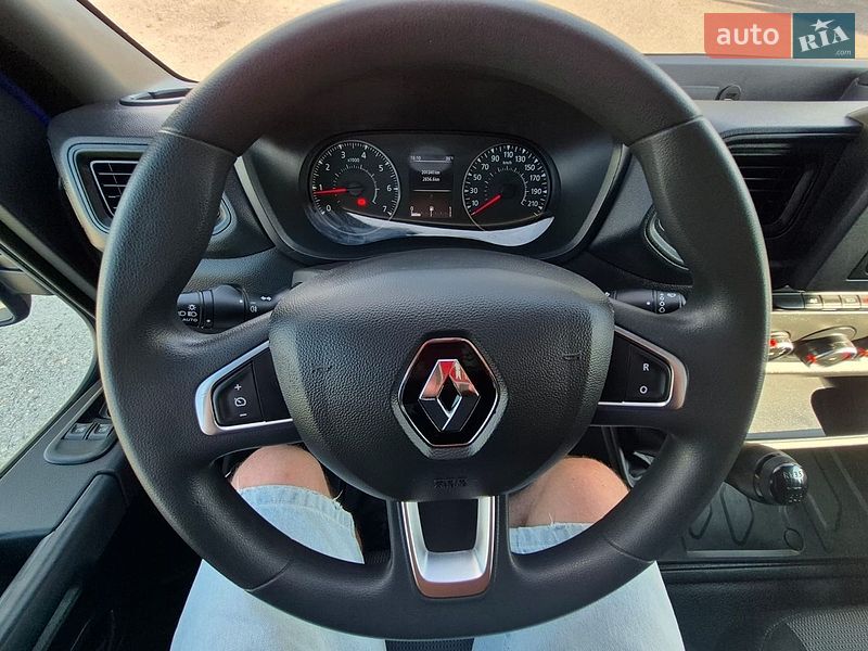 Грузовой фургон Renault Master 2022 в Дубно