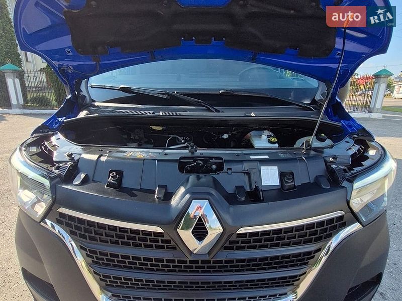Грузовой фургон Renault Master 2022 в Дубно