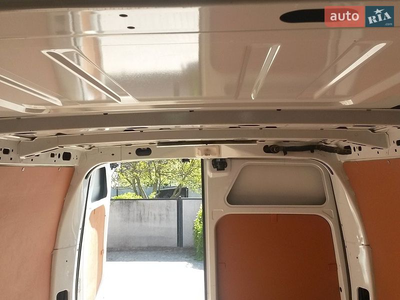 Грузовой фургон Renault Master 2015 в Рожище
