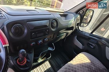 Грузовой фургон Renault Master 2015 в Лубнах