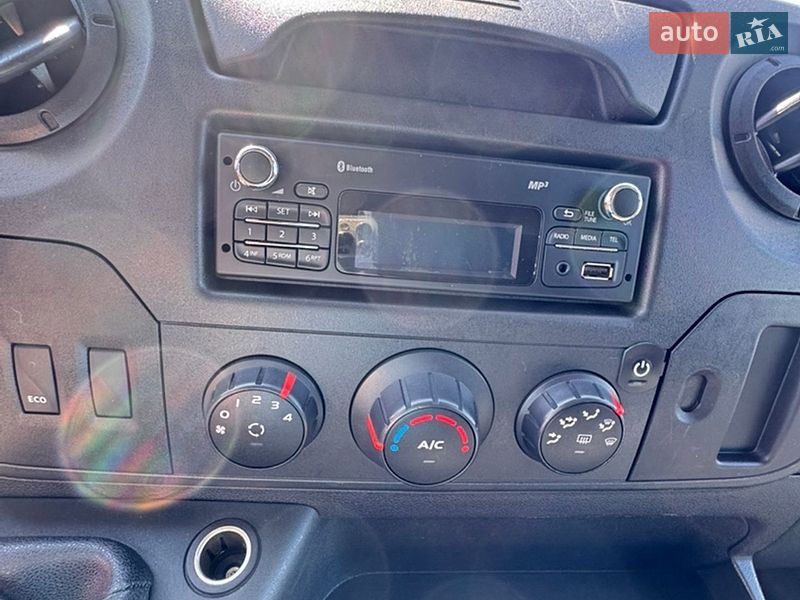 Вантажний фургон Renault Master 2018 в Києві