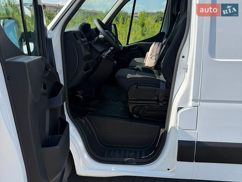 Микроавтобус грузовой (до 3,5т) Renault Master 2021 в Дубно