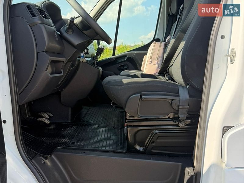 Микроавтобус грузовой (до 3,5т) Renault Master 2021 в Дубно
